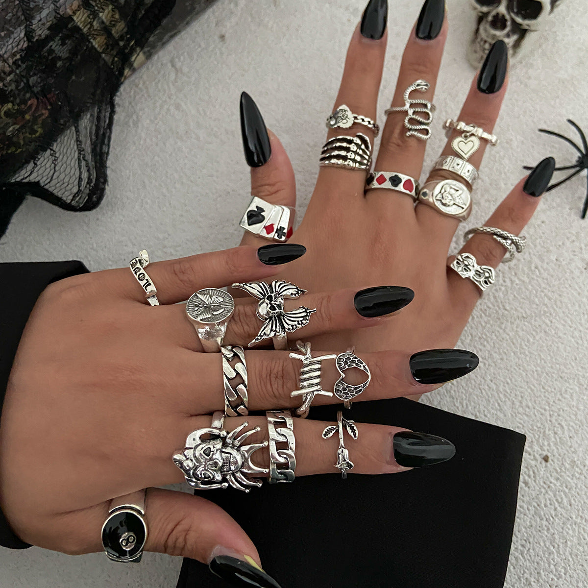 Wholesale  Carved Dark Ghost Snake Ring Set